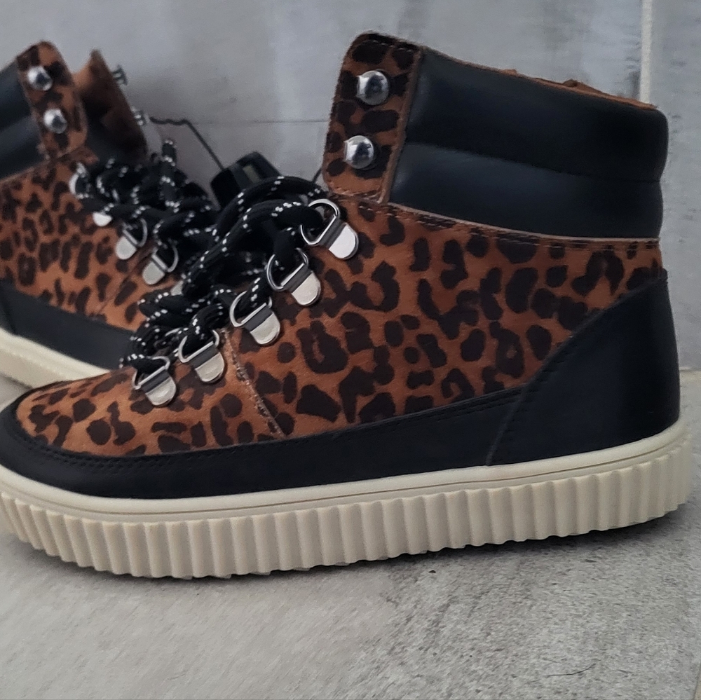 Leopard Print Hiking Boots Style Kids Shoes - 13 NWT